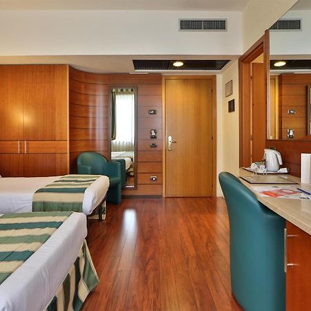 Hotel Mirage Sure Hotel Collection By Best Western Milano Exteriör bild